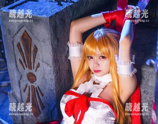 Hachi小芭化身MashKyrielight，这波cos美图，让我想起了我那神奇的超能力——一秒变傻逼。