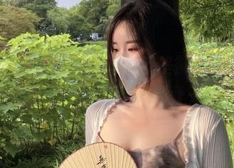 微密圈 – 最新July芝岚反差御姐套图，个性这东西，真是个性到骨子里。