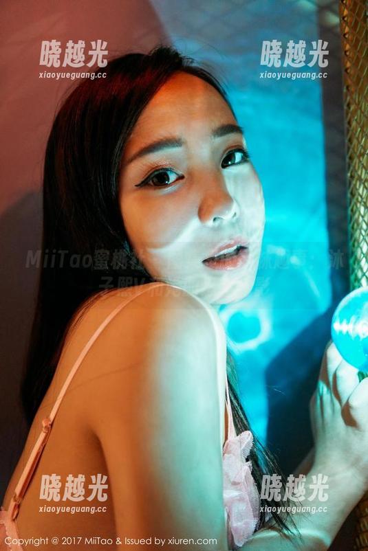 MiiTao蜜桃社-沐子熙V MiiTao蜜桃社 - 图集里的网袜趣事:沐子熙V和她的忍者身影