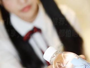 MyGirl美媛馆 – 图包推荐：蔡文钰Abby泳池私享，没入水里我都怕晒出一个美丽！