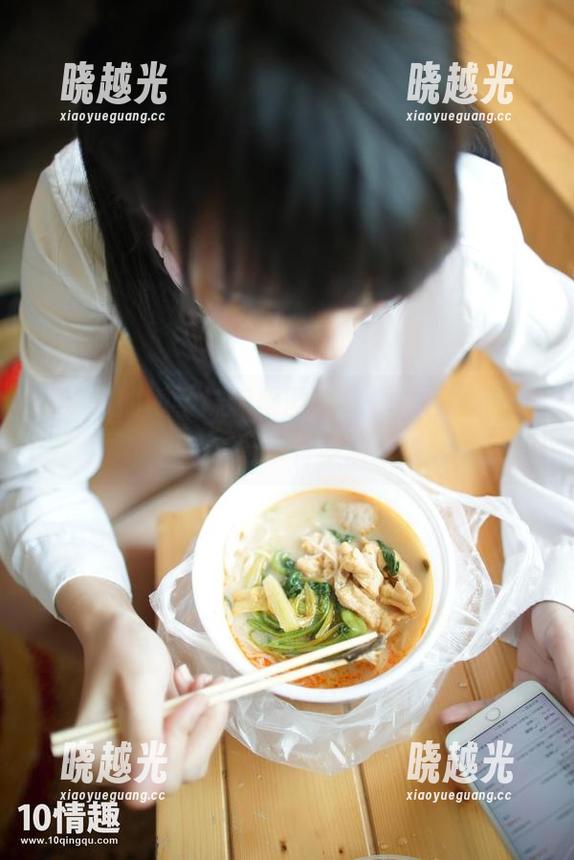 ROSI口罩 ROSI的嫩学妹制服图包免费送,我能想象这个周末有多欢乐!