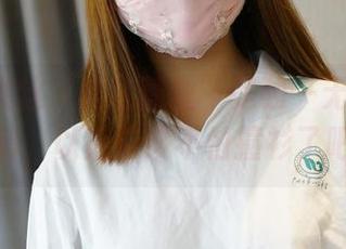 ROSI说这“黑色蕾丝”是独一无二的定制，以后应该不怕撞衫了吧