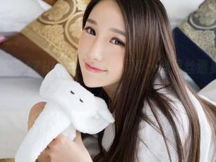 TGOD推女神 – AZHUA的无圣光写真：当蕾丝遇见幽暗，别想太多