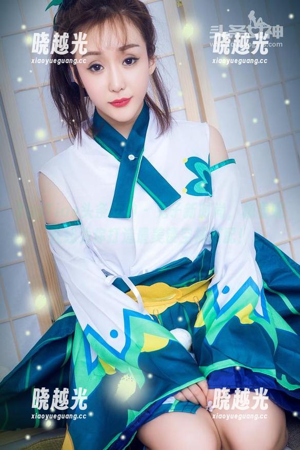 TouTiao头条女神 - 兔子新时尚，杨曼妮在线为你打造最美镂空袜搭配！
