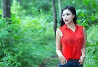 TuiGirl推女郎 – 每一张图片都在聊赵惟依的旅拍，原图好像在无声抗议呢。