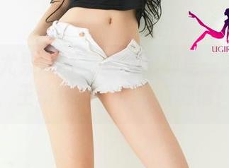 UGirls尤果网 – 每张旅拍都是一部高清剧，王幼贞和她的曲折剧情！