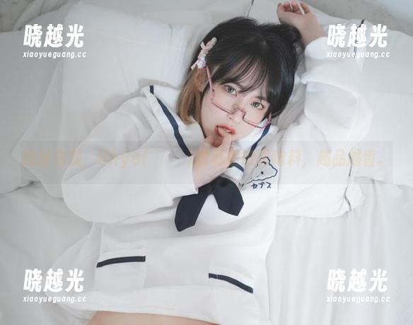 肉丝乌龙，Uhye(이유혜)的私拍像调味料，越品越香。