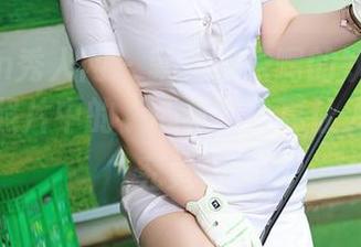 Xiuren秀人网 – 就是阿朱啊的妖娆姿态，免费照片中的“心机”，真让人想探个究竟。