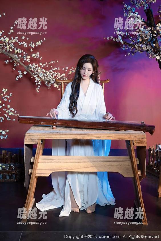 Xiuren秀人网-月野兔美妞 Xiuren秀人网 - 月野兔美妞的泳衣美图,潜水并不只是她的绝活,哈哈!