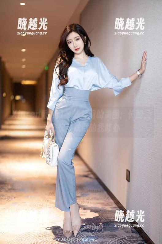 Xiuren秀人网-陈舒羽 Xiuren秀人网 - 陈舒羽的美图:长腿,走来快要跌倒的我咋办