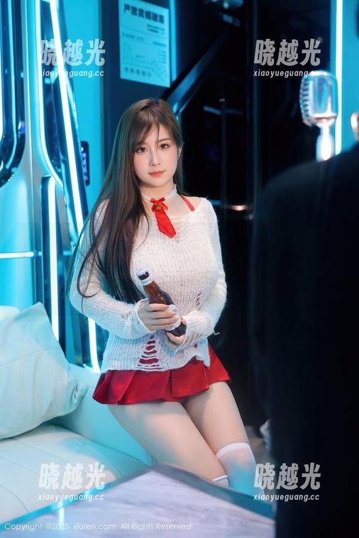 Xiuren秀人网-黄可Christine Xiuren秀人网 - 要不要看看黄可Christine瑜伽写真集?下载的话可别怪我没提前提醒你!