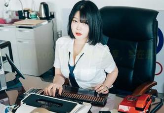 我和Zia(지아)的[Loozy]网吧图片分享，实在是一个迷……
