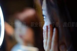 pans – 折折的全套作品，职业装不只好看，我们要的还有趣！