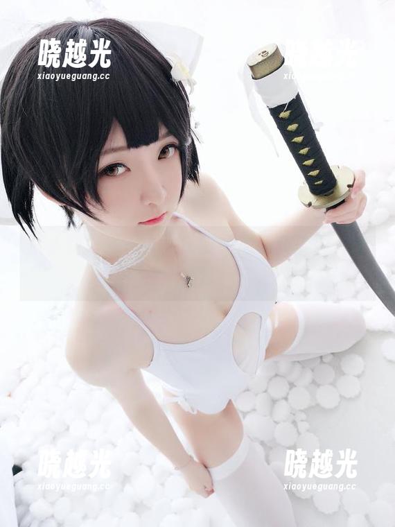 从头到脚，一小央泽比基尼玩转美图，谁能拗过？