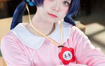 九柒喵的枣伊吕波，居然能让我的手机时刻保持“放大美”的状态，壁纸不换就亏了。