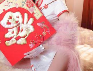 听说过恰巴耶夫？可别忘了凉凉子，这套图让人咋舌，好像在看一场时空秀。