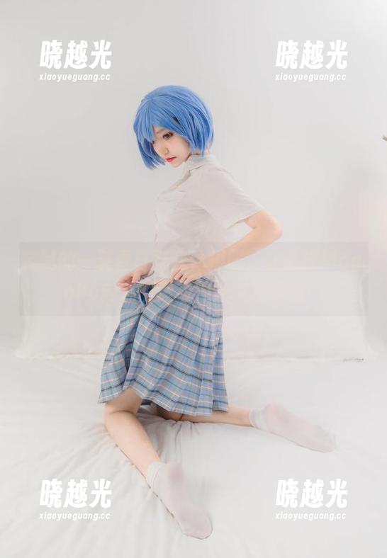 定制的一袭春日野穹体操服，让南桃Momoko内心的运动神经疯狂躁动！