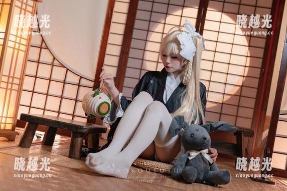 咬人小小兔 咬人小小兔家庭聚会,无圣光共庆金蛇来财