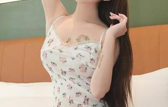 嗲囡囡 – 耳朵听得见抄袭的职场风，快来下载Celina青妍的职业装原图吧！