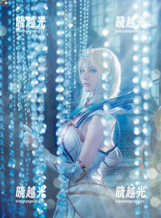 不怕魔王只怕在下萝莉控ii！魔王路易九世写真合集，等你来“膜拜”