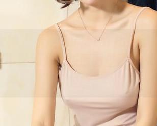 头条女神 – 看果儿Victoria的清纯作品，不知不觉就开始想原图里那份不一样的真实感。
