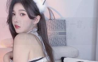 我说，小小奶瓶儿的全套真有一套，图片中的温柔让人无法自拔。