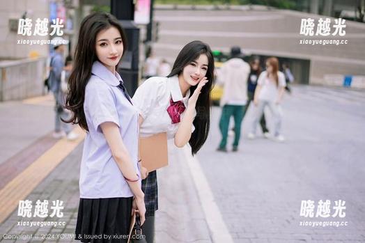 尤蜜荟 - 学妹在Angela小热巴的写真中，逐渐走出自己的影子。