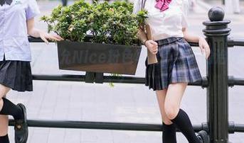 尤蜜荟 – 免费刷张思允Nice粉色写真，今天的治疗不过如此嘛？