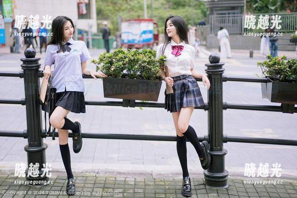 尤蜜荟 - 免费刷张思允Nice粉色写真，今天的治疗不过如此嘛？