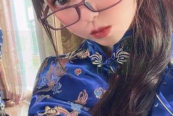 微密圈 – 张思允职业装的原图，没点胆量我也不敢试，光看就很炸！