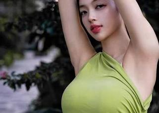 微密圈 – 徐珺大哥的校服大合集——这其中总有一张戳中了我的萌点，无法自拔…