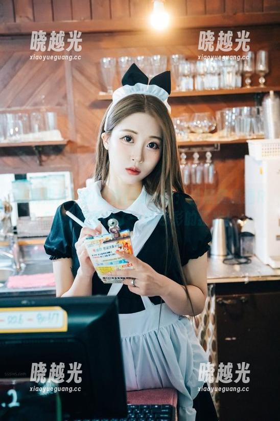 私房照片中的普美(bomi)：当黑黄遭遇RED，图画出了一场色彩的狂欢！