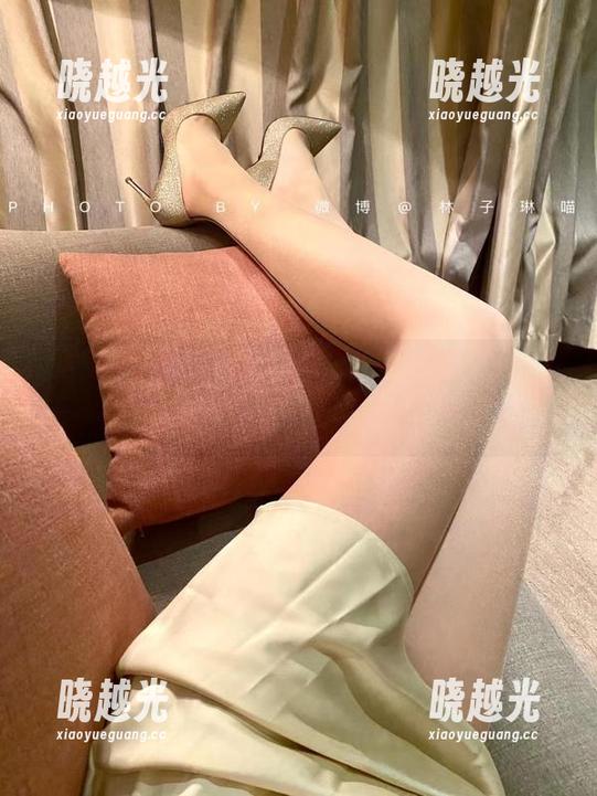 微密圈 - 林子喵Lynne内衣原图：每一张都在说‘我也很无辜’