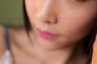 果团网 – 善变的季节里，张琳熙的裸足更新给我一种奇异的清新感