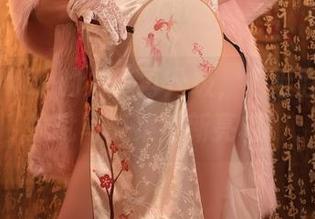 柘烟Zuken的力量再升级，妮姬胜利女神拉毗写真集全新亮相！
