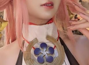 我居然在看桜满三时的图包，甘雨的牛角…不说了，太戳心了！