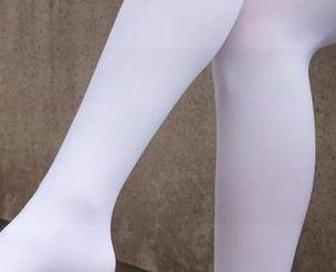 森萝财团 – 小香不止穿JK制服，公园里那双灰丝美腿还真吸睛，这图包福利范儿满分！