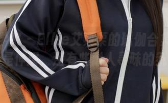 模范学院 – Ellie艾栗栗的瑜伽合集：不止是伸展，还有些耐人寻味的氛围