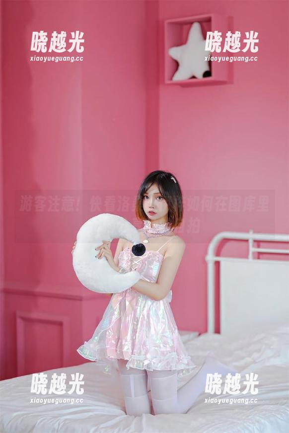 洛桑w伊梓 游客注意!快看洛桑w伊梓如何在图库里尽情分享她的自拍
