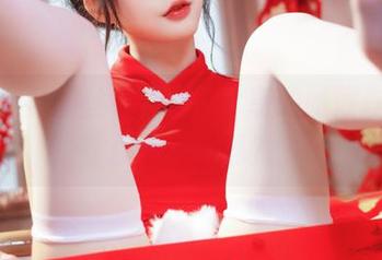 清水由乃的丝袜cos，分享的时候你能不移不开眼吗？
