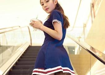 爱丝 – 说到洗澡，瑶瑶的浴室写真集分享，别有一番风味