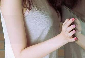 爱尤物 – 谁需要打光？林静瑶的白丝图集，原图就足够让人惊艳