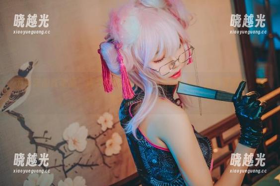 猫君君MaoJun 懒洋洋的跃动感,猫君君MaoJun的精选套图:猫猫死库水,起来玩敌依样瘦。