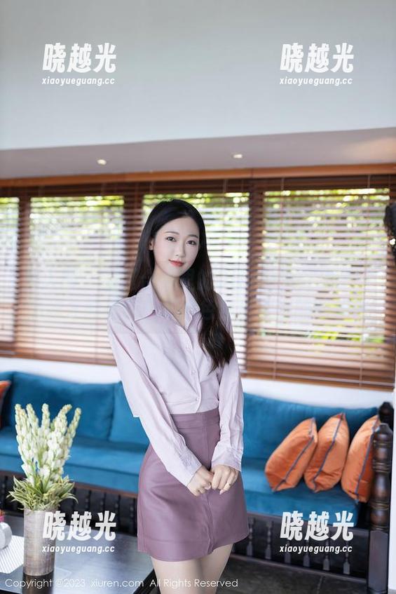 秀人网 - 圣诞合集里的Olivia童安琪——怎样才能把红色和绿色穿出秋裤的即视感