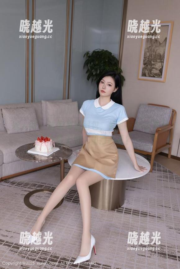 秀人网 - 这组高清图包，奶油妹妹的礼服一览无遗，值得一看？
