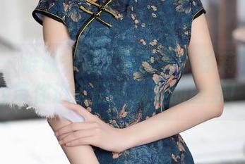 秀人网 – 谁说短裙只是配件？徐莉芝Booty带你进入腿部仙境的图集！