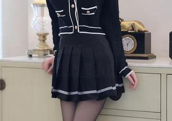秀人网 – 木子nana“泳装定制”写真，看得我心里小鹿乱撞