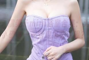 秀人网 – 糯美子mini浴室合集：无意间的小确幸——到底怎么说呢？