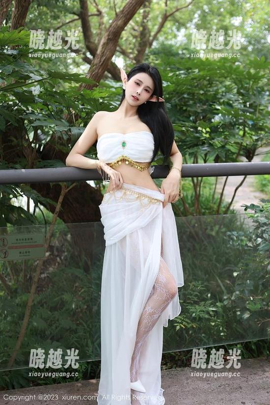 秀人网-美七 秀人网 - 美七的私拍体操服图片,居然好像让我想到了小时候的运动会?