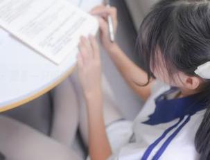 紧急企划 – 观看一只喵喵梓，为什么清纯和稍稍的调皮总是绝配？